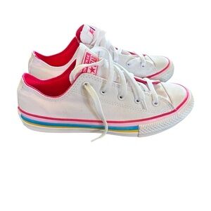 Converse Chuck Taylor Sz 4 All Star Converse  OX Athletic Low Top Sneaker White